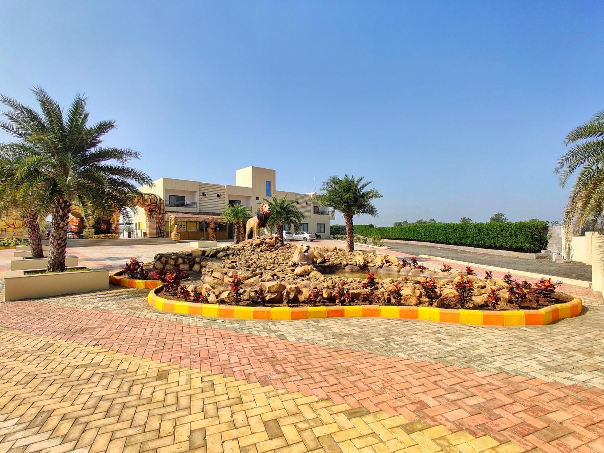 Wet N Wild Water Park & Resort Mendarda 外观 照片